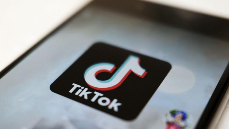 Orosz befolyás gyanúja: az Európai Bizottság a TikTok romániai aktivitását elemzi.