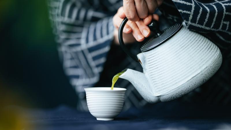 Fedezd fel a titkot, amit a szakértők már régóta tudnak! A zöld tea varázslatos erejével könnyedén méregtelenítheted a szervezeted, és támogathatod a fogyási céljaidat. Próbáld ki ezt a természetes megoldást, és tapasztald meg, milyen egyszerű lehet az eg