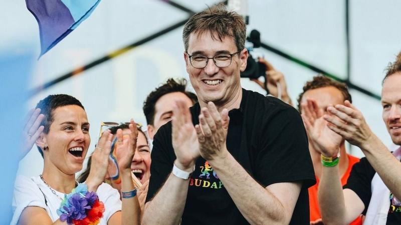Ezt nem vártuk: még a Quimby is kifejezte felháborodását a Budapest Pride legprovokatívabb produkciója kapcsán.