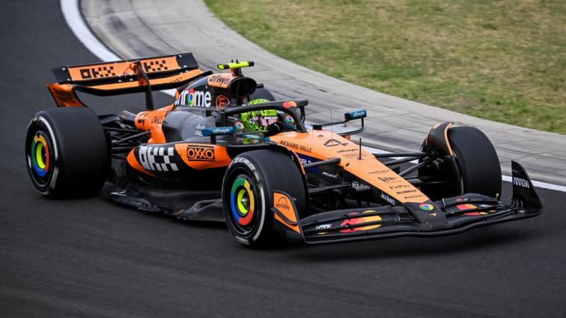 Norris merész stratégiája diadalt aratott a Hungaroringen.