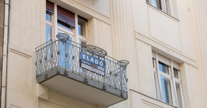 Jó hír érkezett a lakásvásárlók számára: a kormány újabb lépéseket tesz az Otthon Start program feltételeinek enyhítése érdekében.