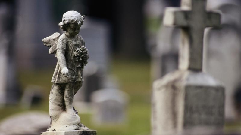 Ezek a három csillagjegy különösen érzékenyen reagál a Mindenszentek ünnepére.